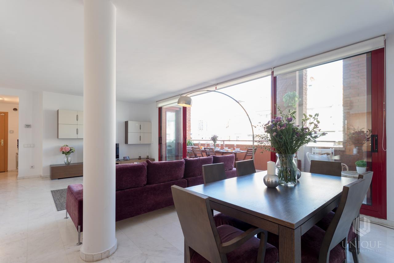 Unique Rentals - Stylish Seafront Duplex バルセロナ エクステリア 写真