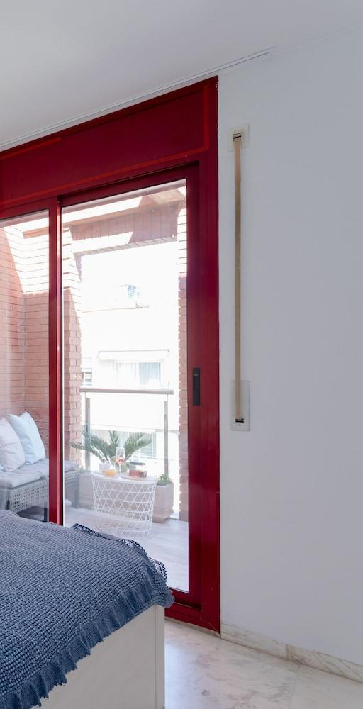Unique Rentals - Stylish Seafront Duplex バルセロナ エクステリア 写真